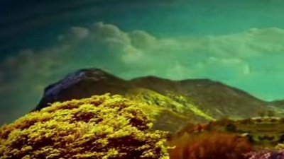 Alle Farben、Graham Candy - She Moves(Far Away)