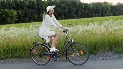 音乐街屋 - 宋祖英演唱的《春天的祝福》，实在太好听了。