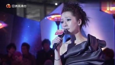 关心妍 - 以身试爱 第33届十大中文金曲颁奖典礼现场版 10/01/07