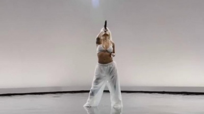 Karol G - QLONA+Labios Mordidos+OJOS FERRARI