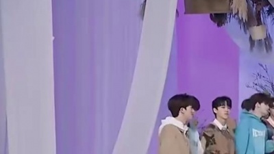 TF家族-朱志鑫、TF家族-张泽禹、TF家族-张极、TF家族-左航、TF家族-苏新皓、TF家族-张峻豪、TF家族-余宇涵、TF家族-穆祉丞、TF家族-陈天润、TF家族-童禹坤、TF家族-邓佳鑫、TF家族-黄朔 - 写给胖小子