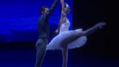 Cafe Del Mar - Swan Lake