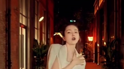 卡捷琳娜-凯丽 - 以爱为囚