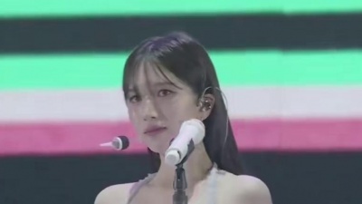 TWICE - Queen of Hearts