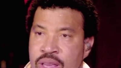 Lionel Richie - Stuck On You (Live) (Legendado em PT-BR Live)