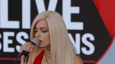 Martin Garrix、Bebe Rexha - In The Name Of Love (Live On The Honda Stage 2017/3/3)