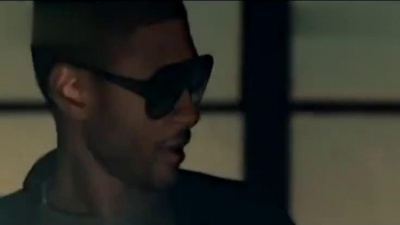 Usher、Pitbull - DJ Got Us Falling In Love Again