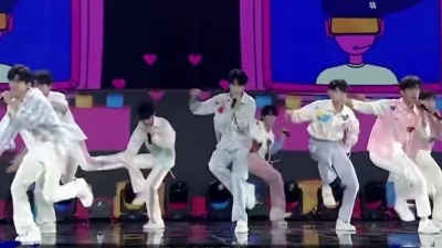 TF家族-朱志鑫、TF家族-张泽禹、TF家族-张极、TF家族-左航、TF家族-苏新皓、TF家族-张峻豪、TF家族-余宇涵、TF家族-陈天润、TF家族-童禹坤 - 长大 (It's My Time)
