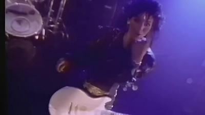 Joan Jett & the Blackhearts - I Hate Myself For Loving You