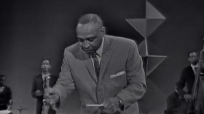 Lionel Hampton - It Don't Mean A Thing(If It Ain't Got That Swing)