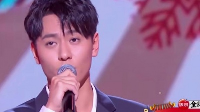 秦俊杰、徐璐、张可盈 - 新年快乐