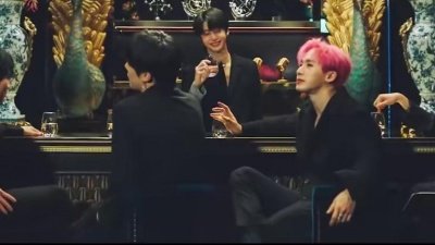 Steve Aoki、Monsta X - Play It Cool