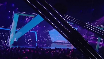 IZ*ONE - Airplane + Violeta