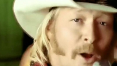 Alan Jackson - Small Town Southern Man