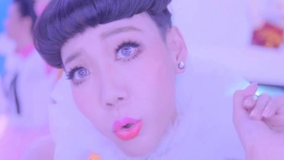 吴莫愁 - 小女孩的花花世界