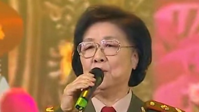 马玉涛、郁钧剑、王莹 - 众手浇开幸福花