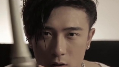 B O Young - 我不是同桌的你