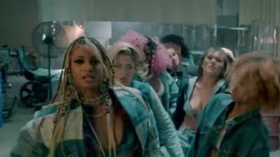DaniLeigh、DaBaby - Levi High