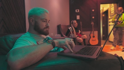James Hype、Kim Petras - Drums