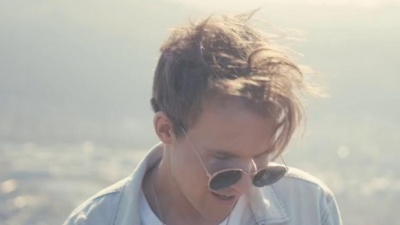 Morgan Sulele、Oral Bee - Det regner alltid i Bergen