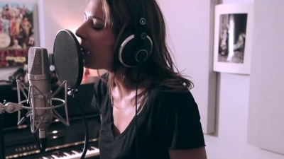 Julie Zenatti、Nawel Ben Kraiem、Samira Brahmia、Cabra Casay - Babel