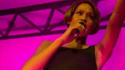 Whitney Houston - Heartbreak Hotel