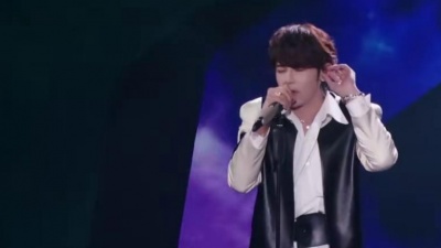 汪东城、追光吧！哥哥 - 我应该去爱你+Remix舞蹈