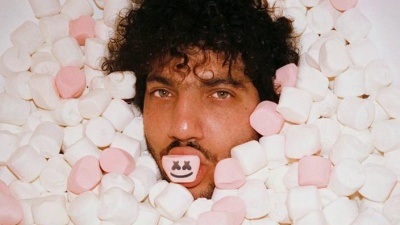 benny blanco、Marshmello、Vance Joy - You