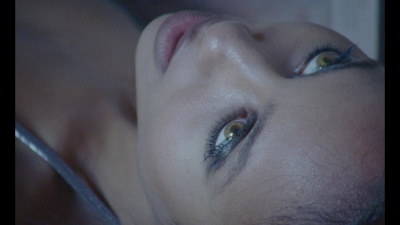 Gabriela Richardson、Rejjie Snow - Verde Oscura