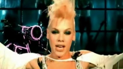 P!nk - Don't Let Me Get Me