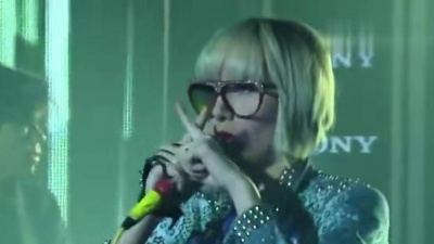 Yeah Yeah Yeahs - Mosquito (Jimmy Kimmel Live)