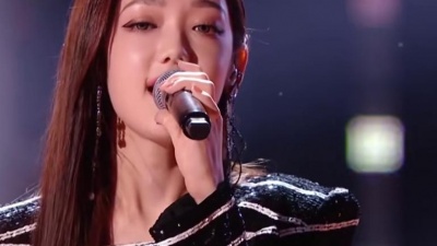 风格 - 《2021中国好声音》希林娜依高演唱《她来听我的演唱会》