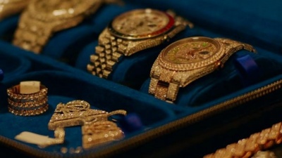 Da Beatfreakz、RAYE、Russ Millions、wewantwraiths - Money Calling