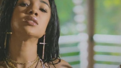 Puri、Mathew、Lennis Rodriguez、Multiplica、FuFu、Jay Oc、Felp 22、Jey Blessing - La Familia(feat. Mathew, Fufu, Jay Oc, Jey Blessing & Lennis Rodriguez)