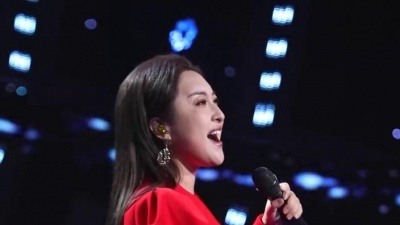 金美儿 - 身骑白马