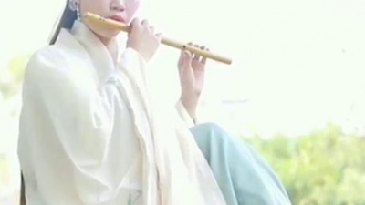 小豆丁听音乐 - 神武笑春风，听过吗？