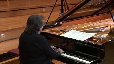 elisabeth leonskaja - Mozart: Piano Sonata No. 6 in D Major, K. 284: II. Rondeau en polonaise. Andante