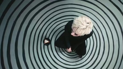Willow、Machine Gun Kelly - emo girl