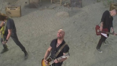 Daughtry - No Surprise