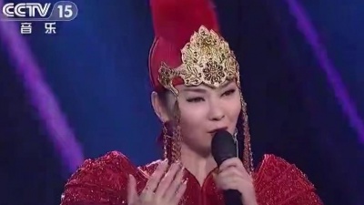 刘雪缘噢 - 哈琳一首《春天》，歌声优美，沉醉其中