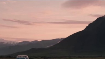 Sander van Doorn、Martin Garrix、DVBBS、Aleesia - Gold Skies