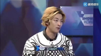 朴志胤、San E - Arirang TV Showbiz Korea 13/10/29