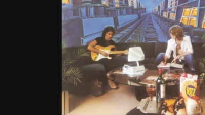 Daryl Hall & John Oates - Rich Girl