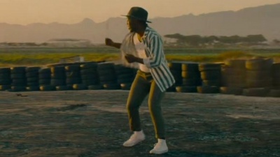 Tiggs Da Author、Lady Leshurr - Run