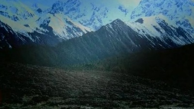 谭晶 - 在那东山顶上