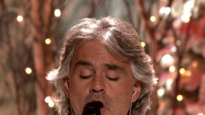 Andrea Bocelli - Angels We Have Heard On High