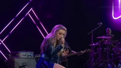 Sabrina Carpenter - Run and Hide (Live on the Honda Stage at the iHeartRadio Theater LA)