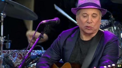 Paul Simon - Me and Julio Down By The Schoolyard (from The Concert in Hyde Park)