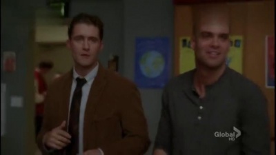 Glee Cast - Sexy And I Know It