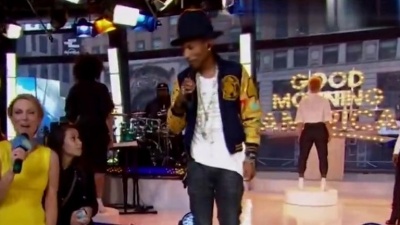 Pharrell Williams - Come Get It Bae [Live On GMA]